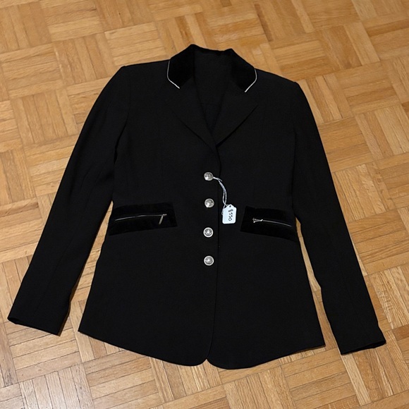 Hayward Jackets & Blazers - Hayward Elegant Black Women's Jacket